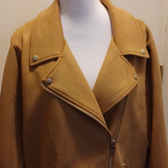 Torrid TAN STRETCH FAUX SUEDE MOTO JACKET 4X - Picture 4 of 4